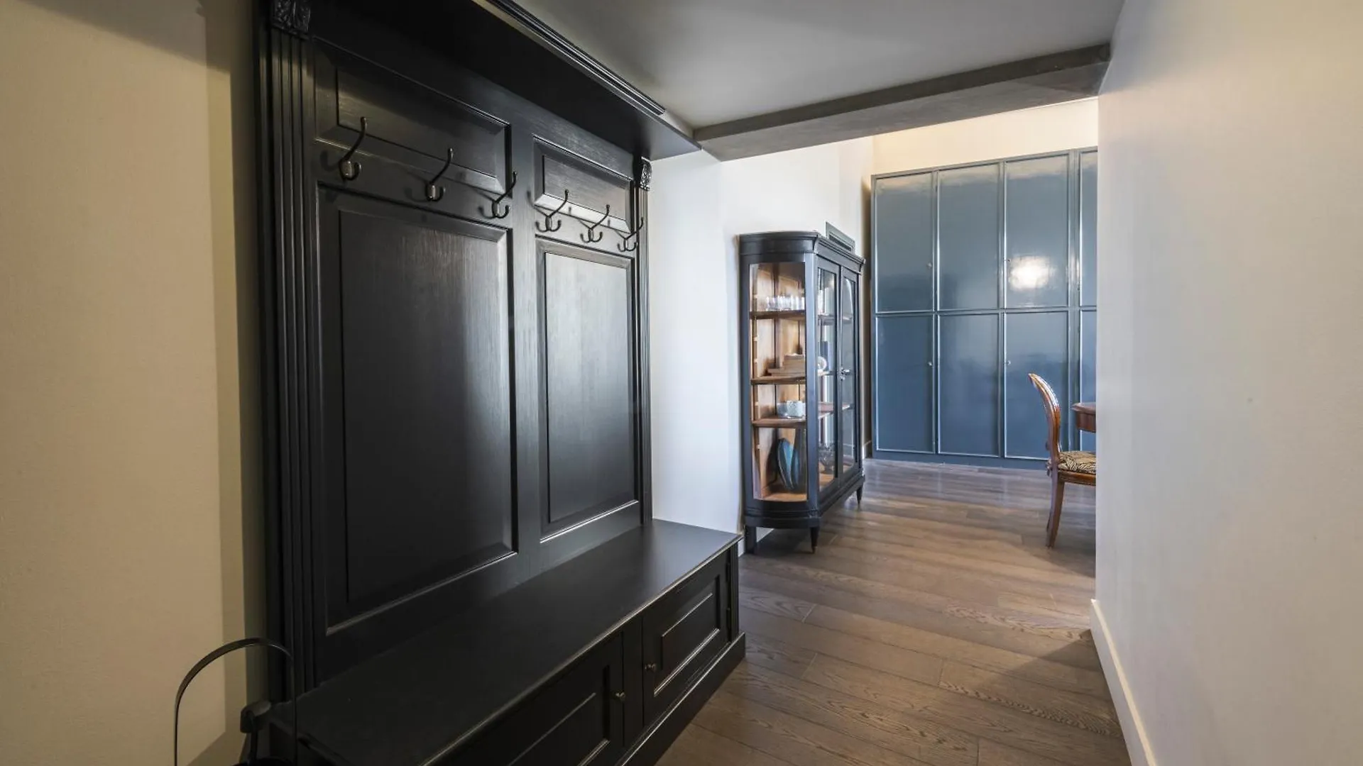 Luxury River View Apartment By Mmega Florence